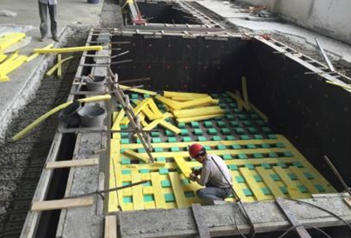 浮動(dòng)地臺(tái)